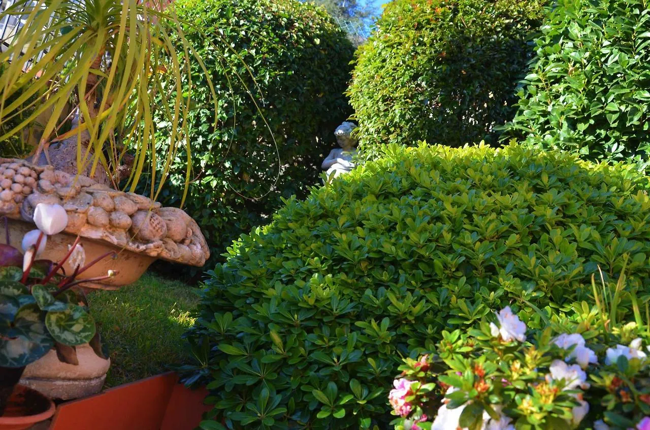 Villa Hirschen Zafferana Etnea 3*,  Italië