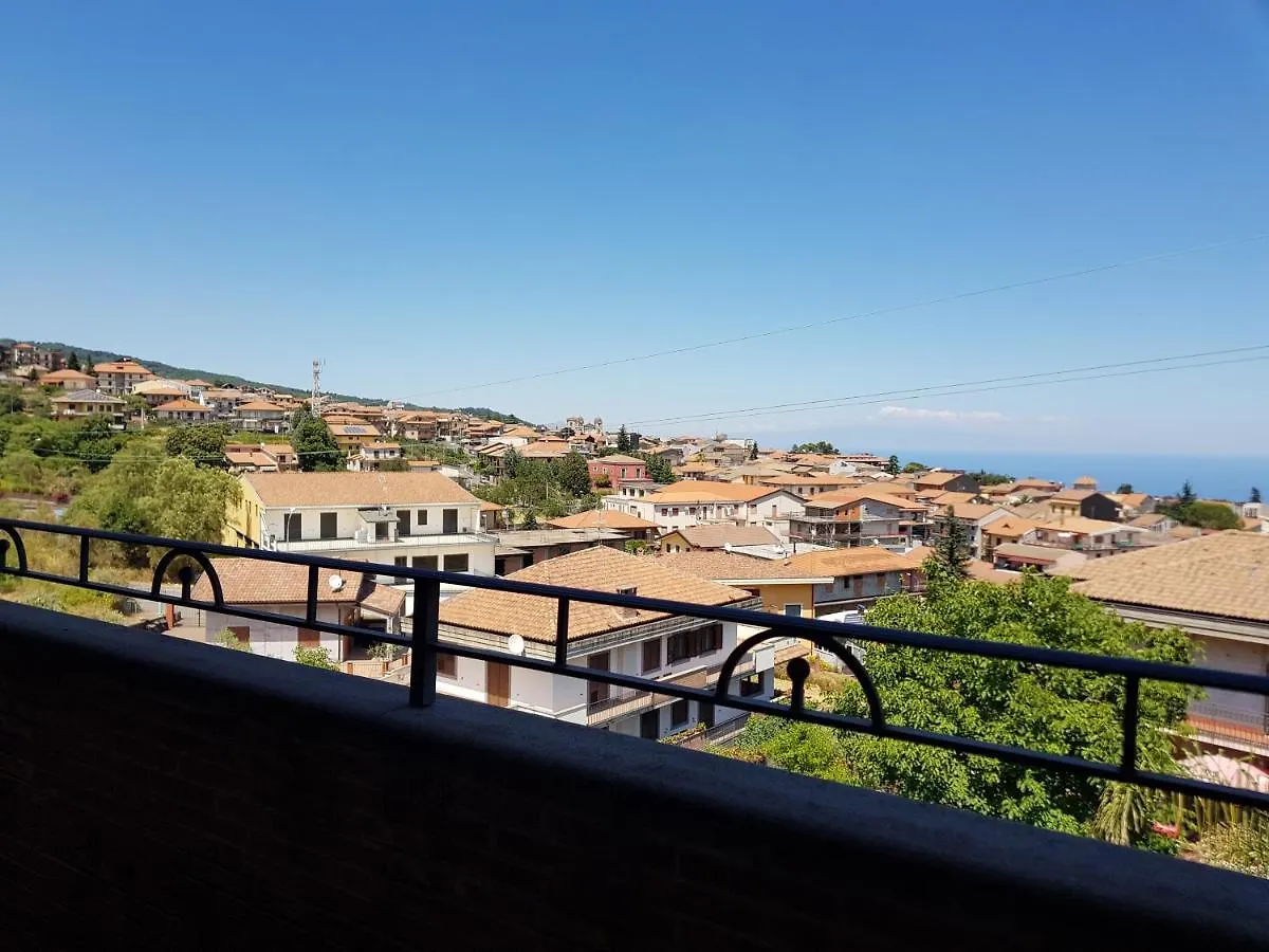 Villa Hirschen Zafferana Etnea 3*,  Italy